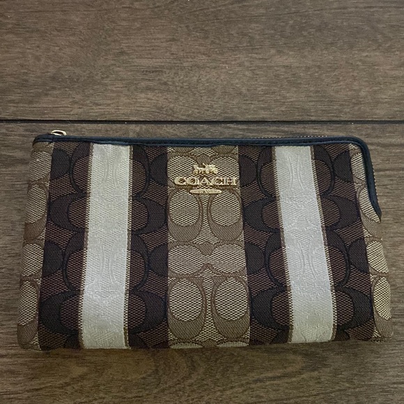 Coach Wristlet - Picture 1 of 2